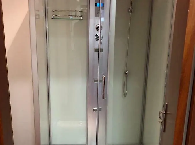 Metro Heroismo ゲストハウス