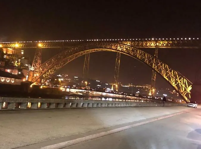 ゲストハウス Metro Heroismo