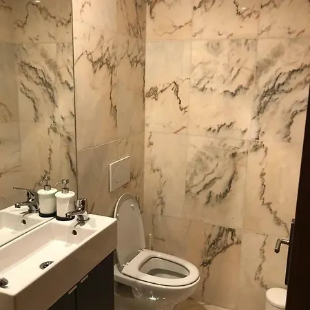 Casa de hóspedes Metro Heroismo 3*