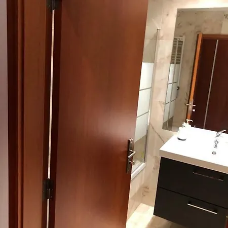 Metro Heroismo 3* Πόρτο