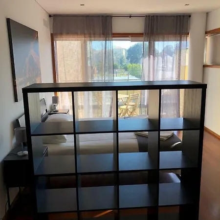 Metro Heroismo 게스트하우스 포르투