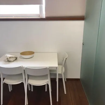 ゲストハウス Metro Heroismo 3*