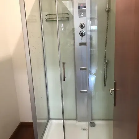 ゲストハウス Metro Heroismo 3*